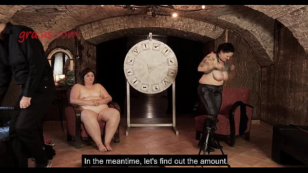 Fat slut getting whipped on the pussy